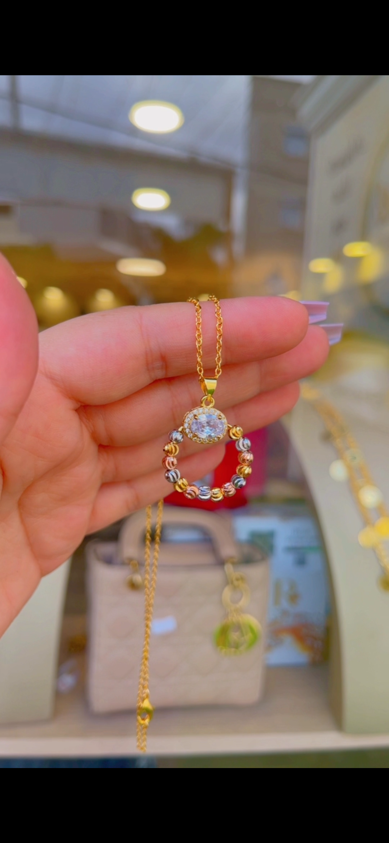 سنسال مميز وانيق جدااا