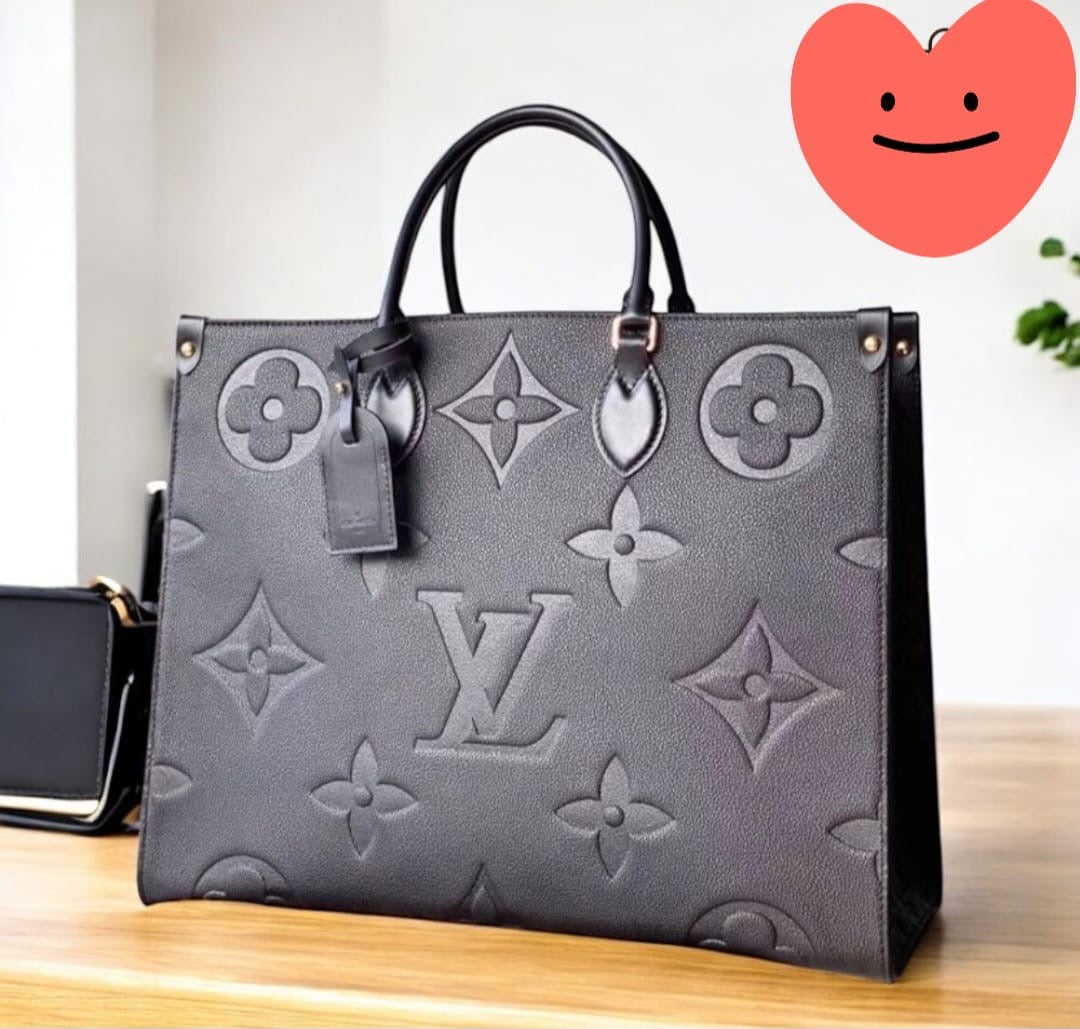 شنطه l v كبيره