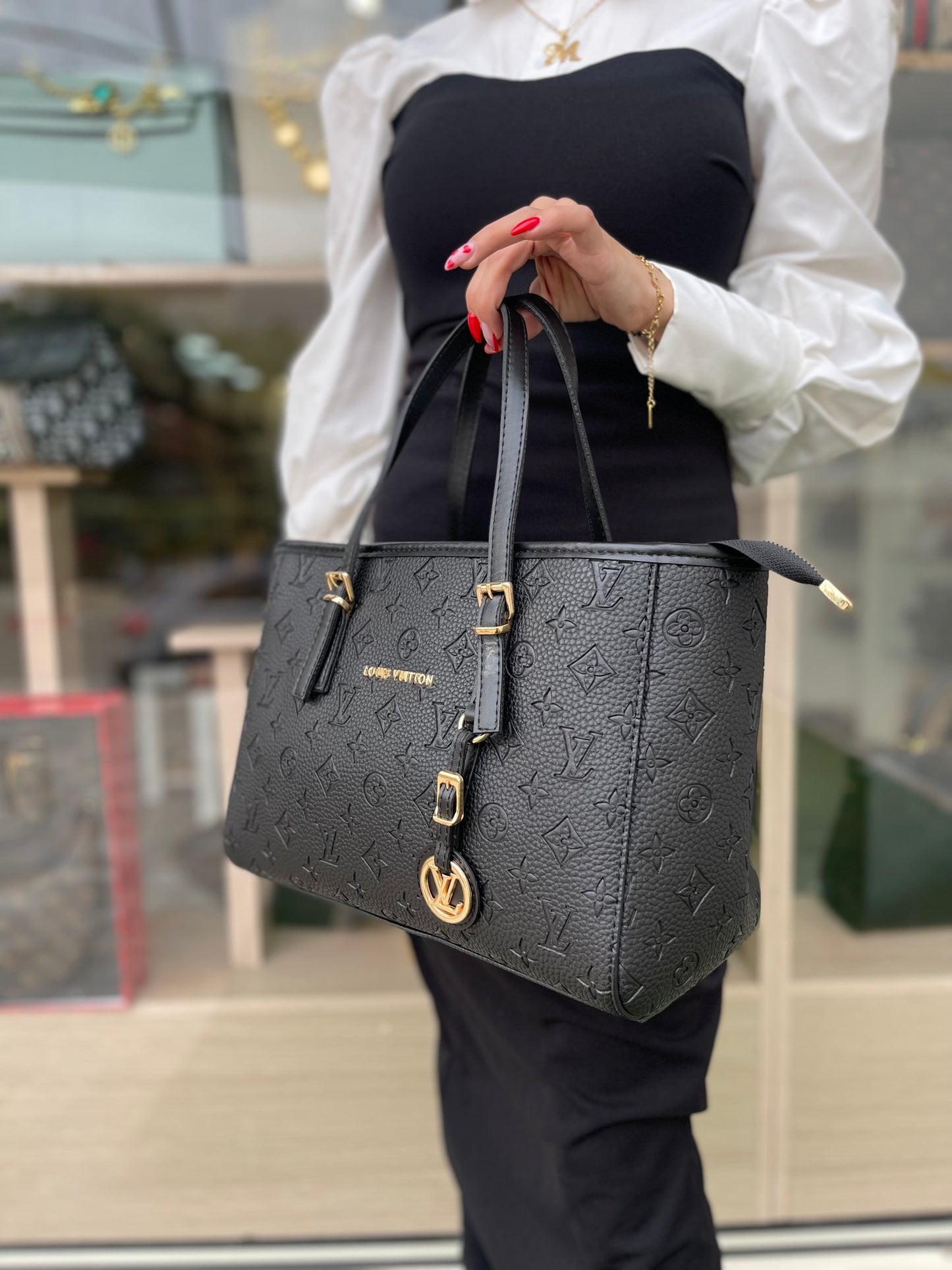 شنطه LV اسود