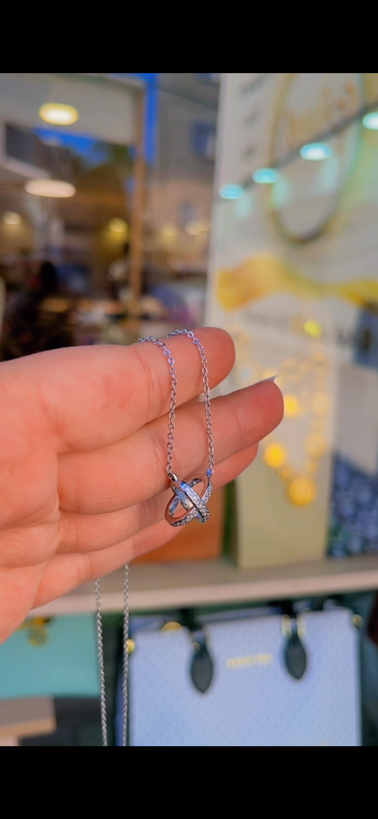 سنسال دائري مميز