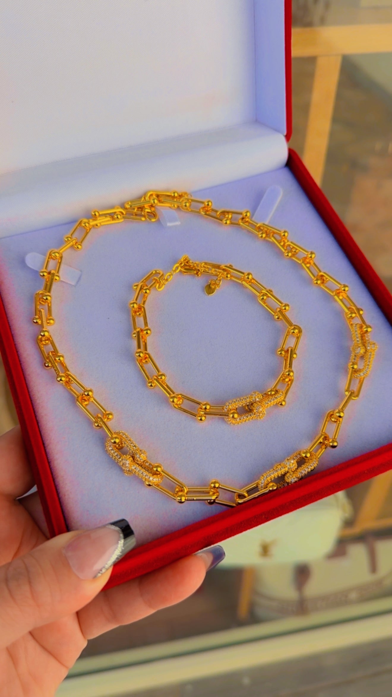 طقم تيفاني حجار اصفر