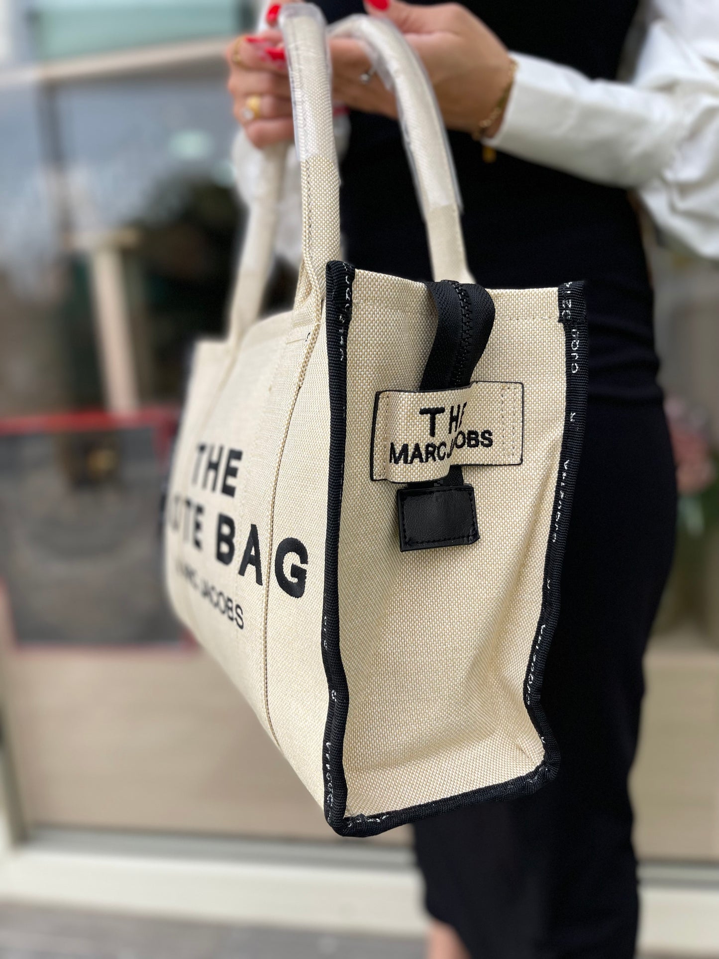 The tote bag