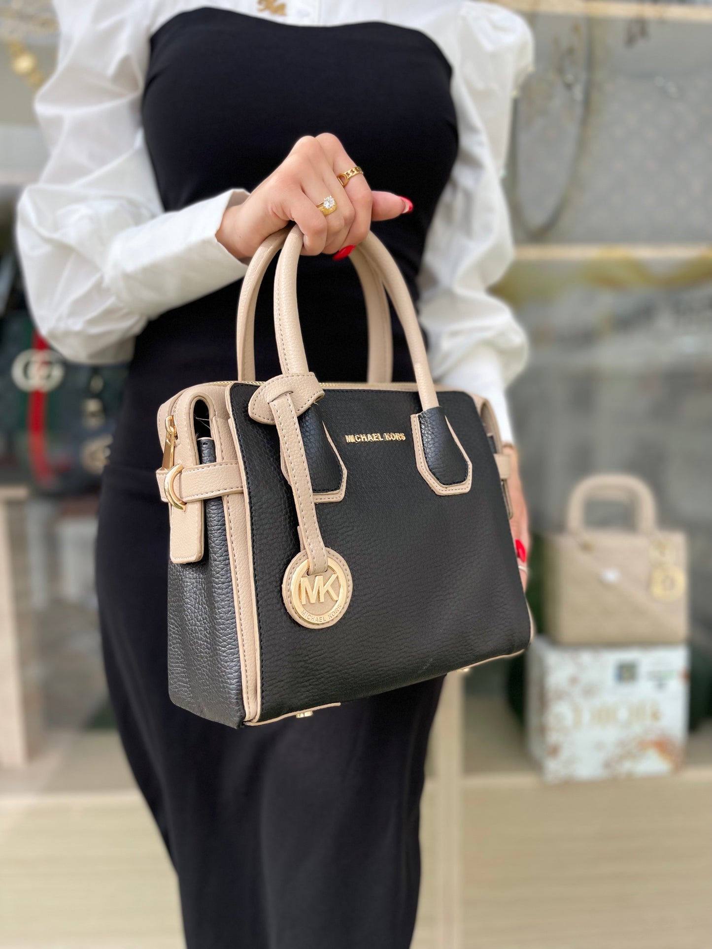 چيس اسود اطار بيج