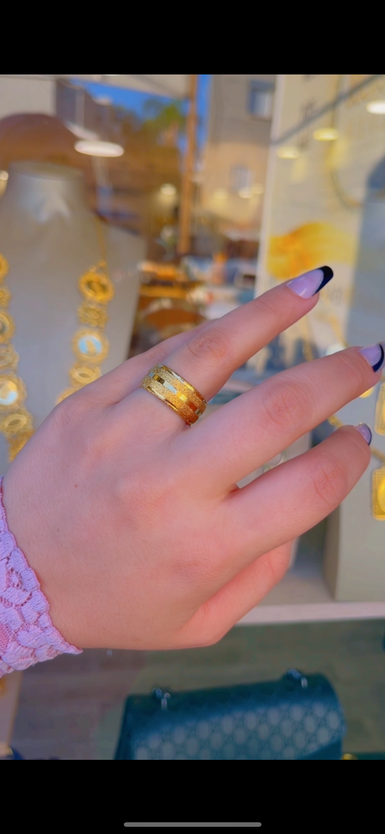 ذبلة رشة سكر مع خط بالنص