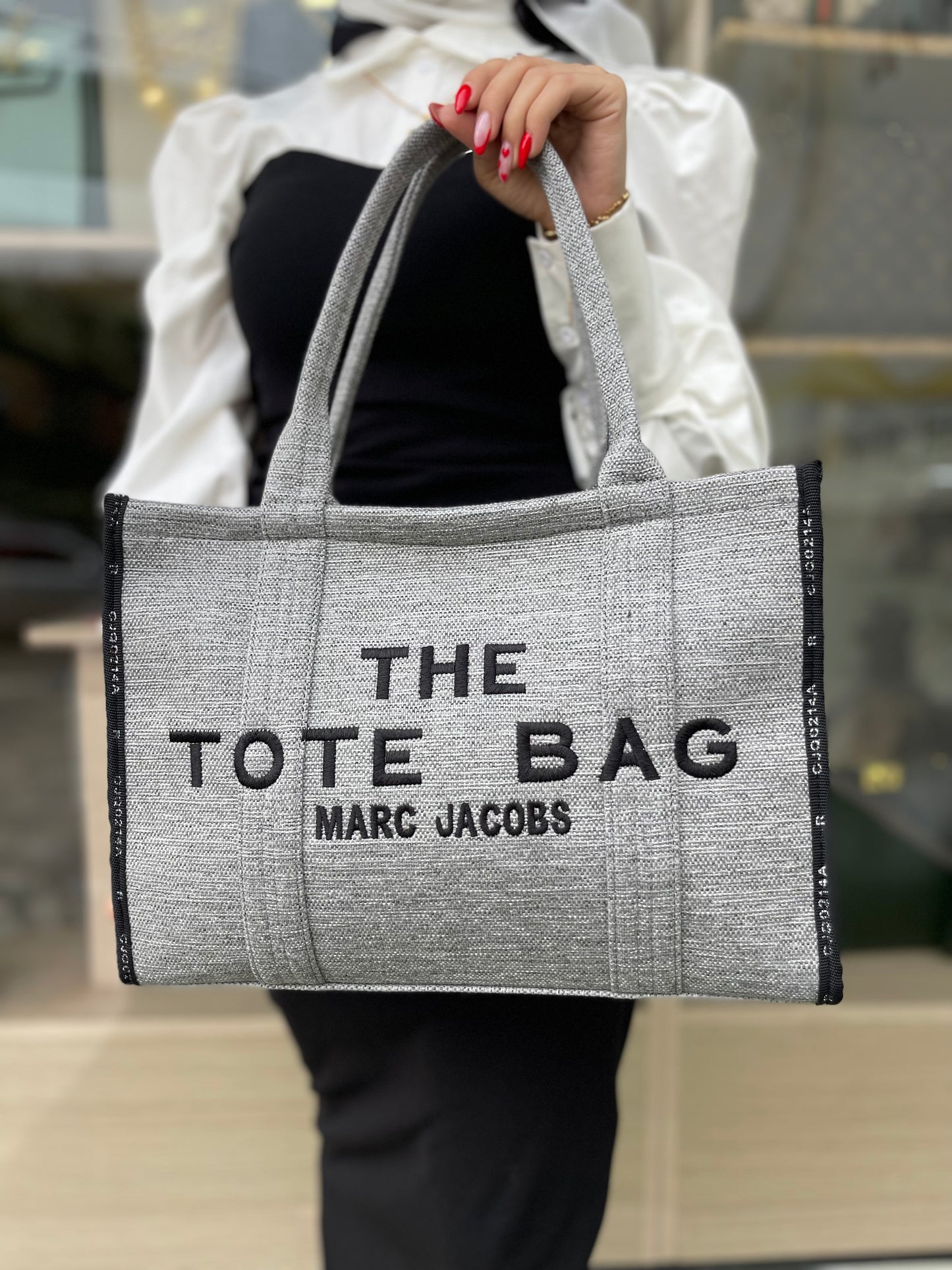 The tote bag