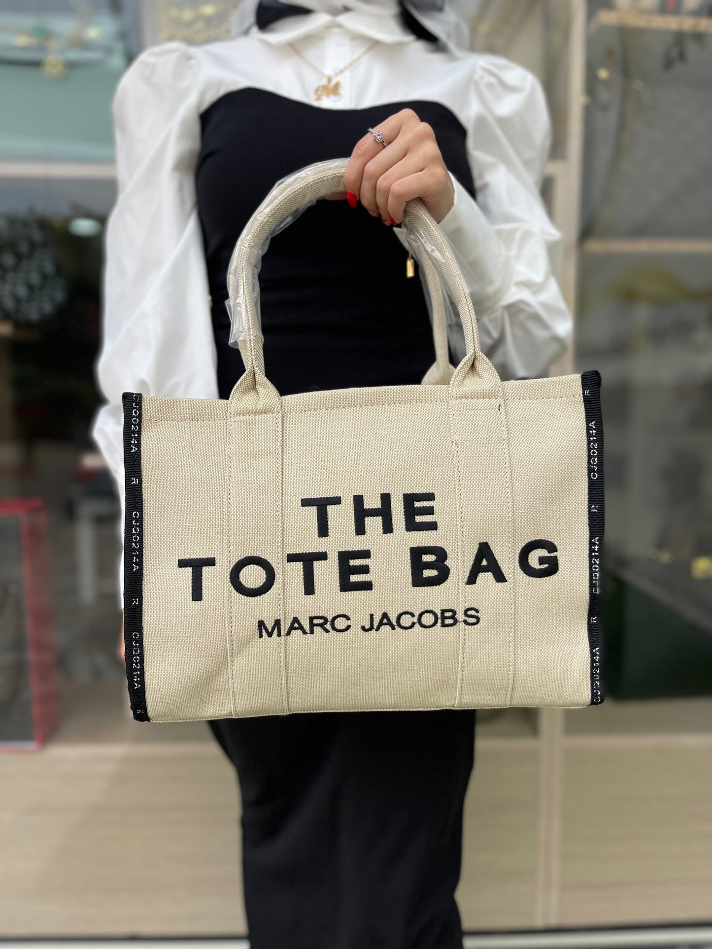 The tote bag