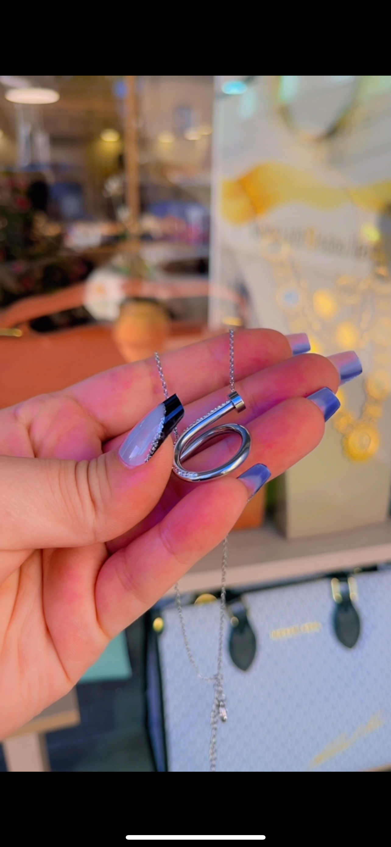 سنسال المسمار فضي