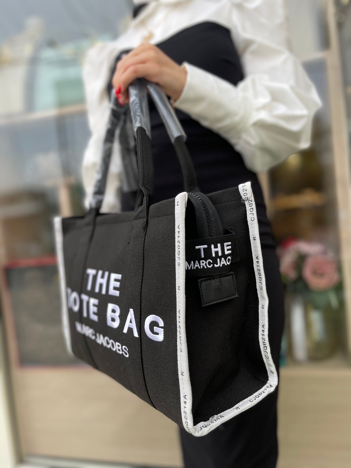 The tote bag