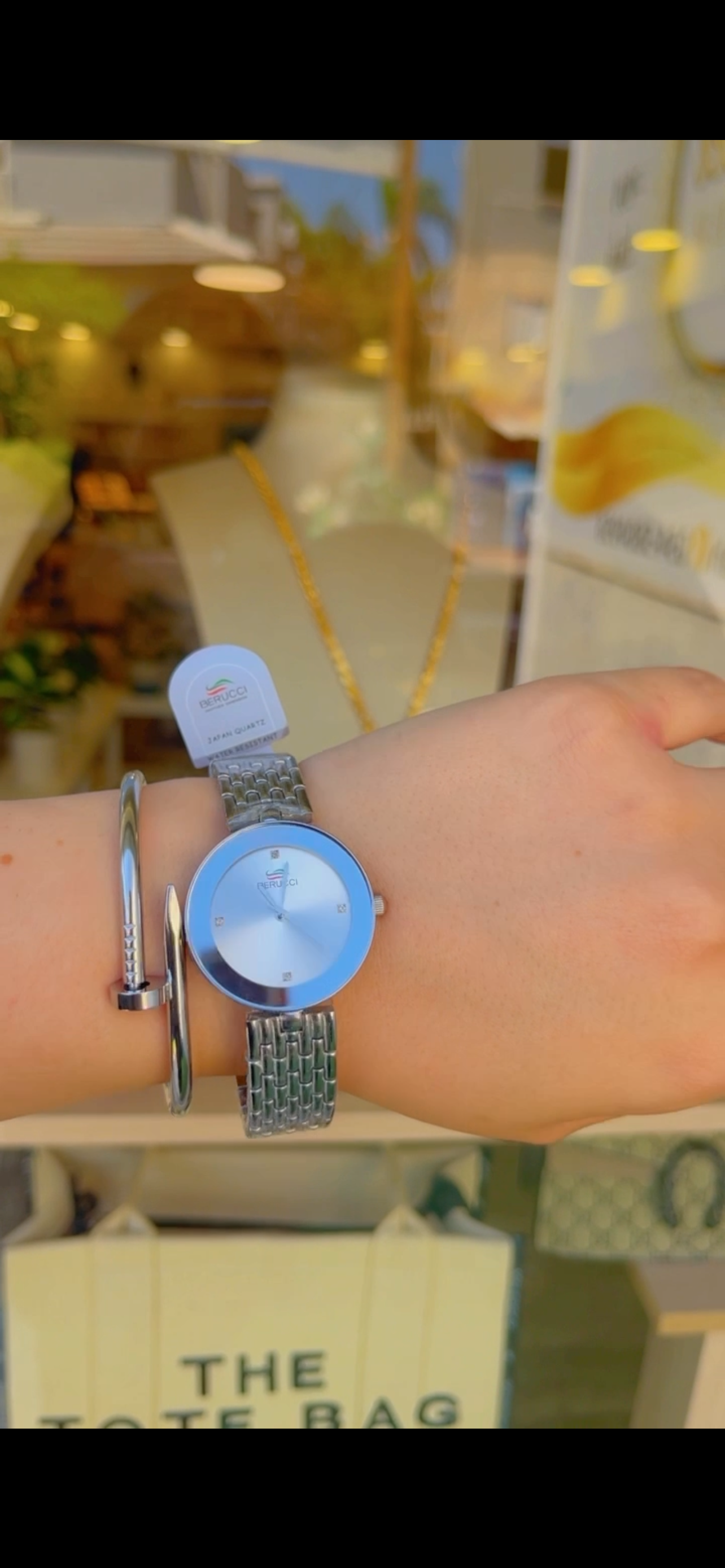 ساعه بروتشي واسواره مسمار