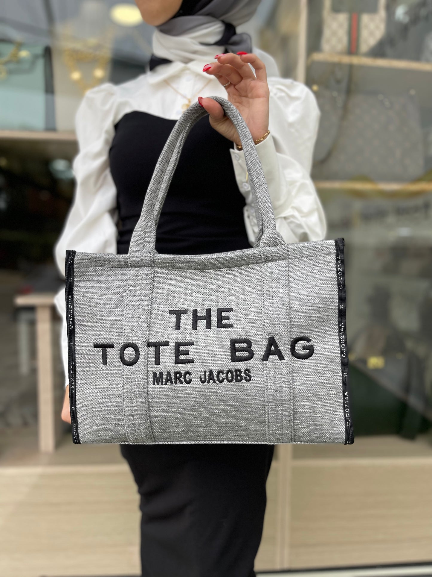 The tote bag