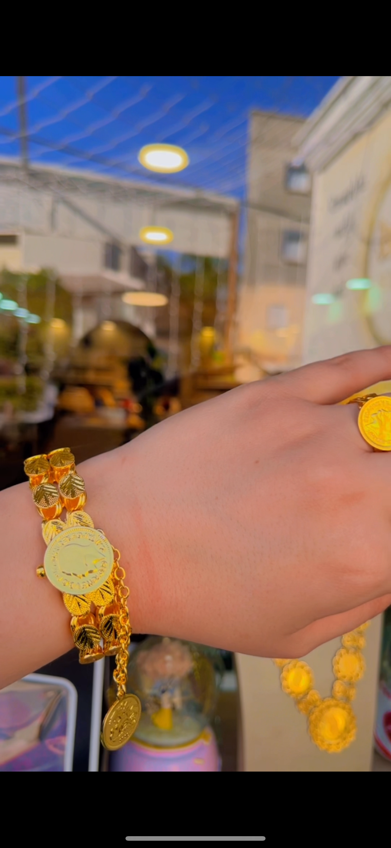 حلبي طبقتين مع ليره وخاتم