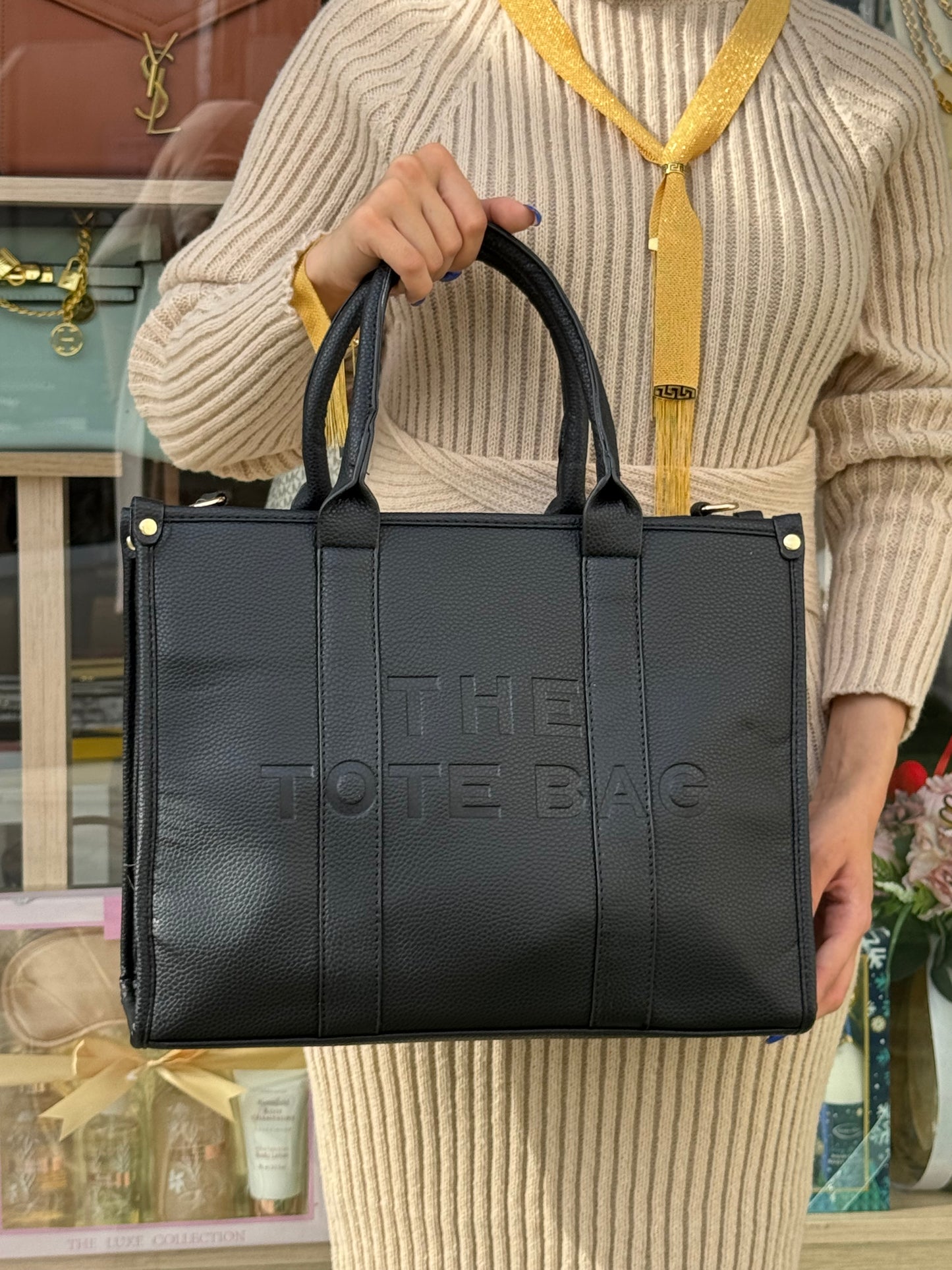 The tote bag
