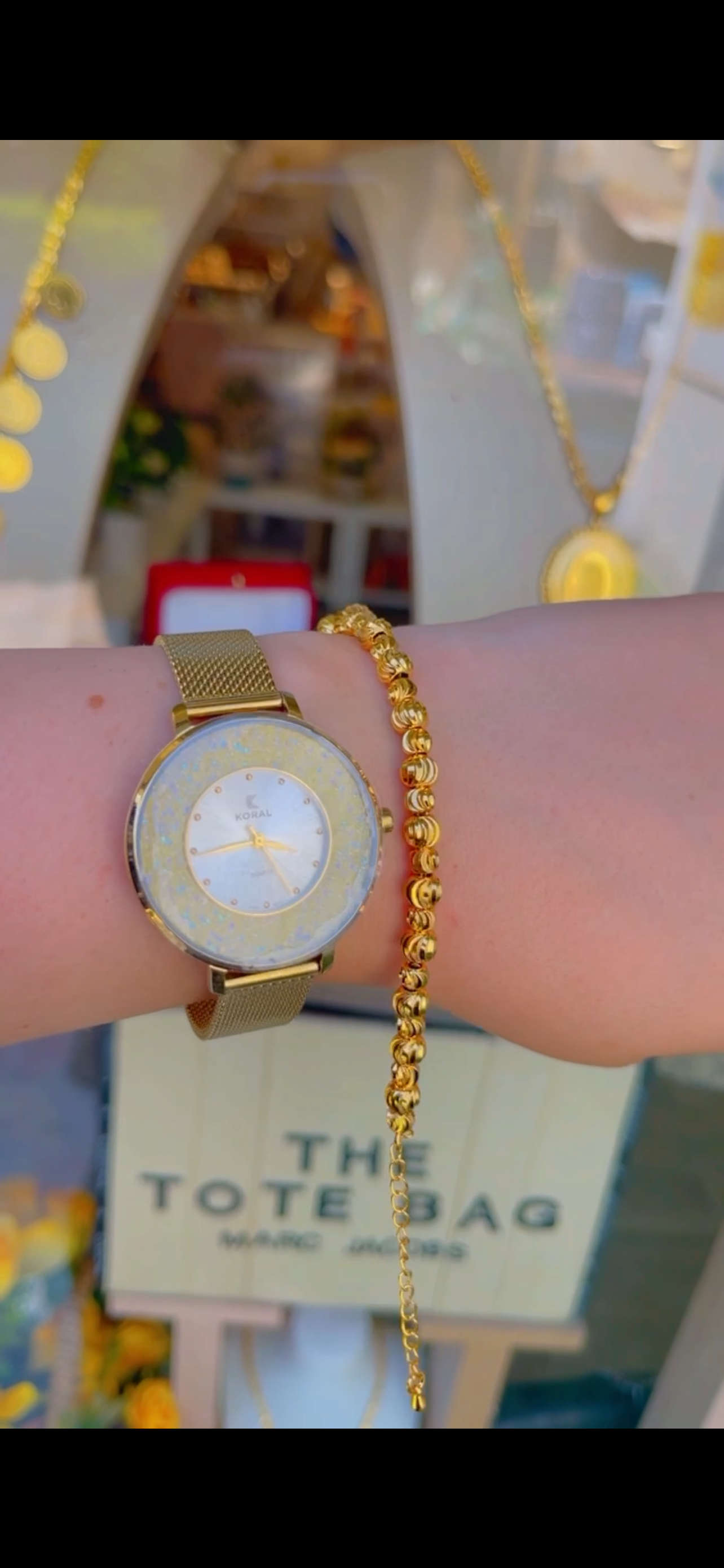 ساعه كورال واسواره طابات