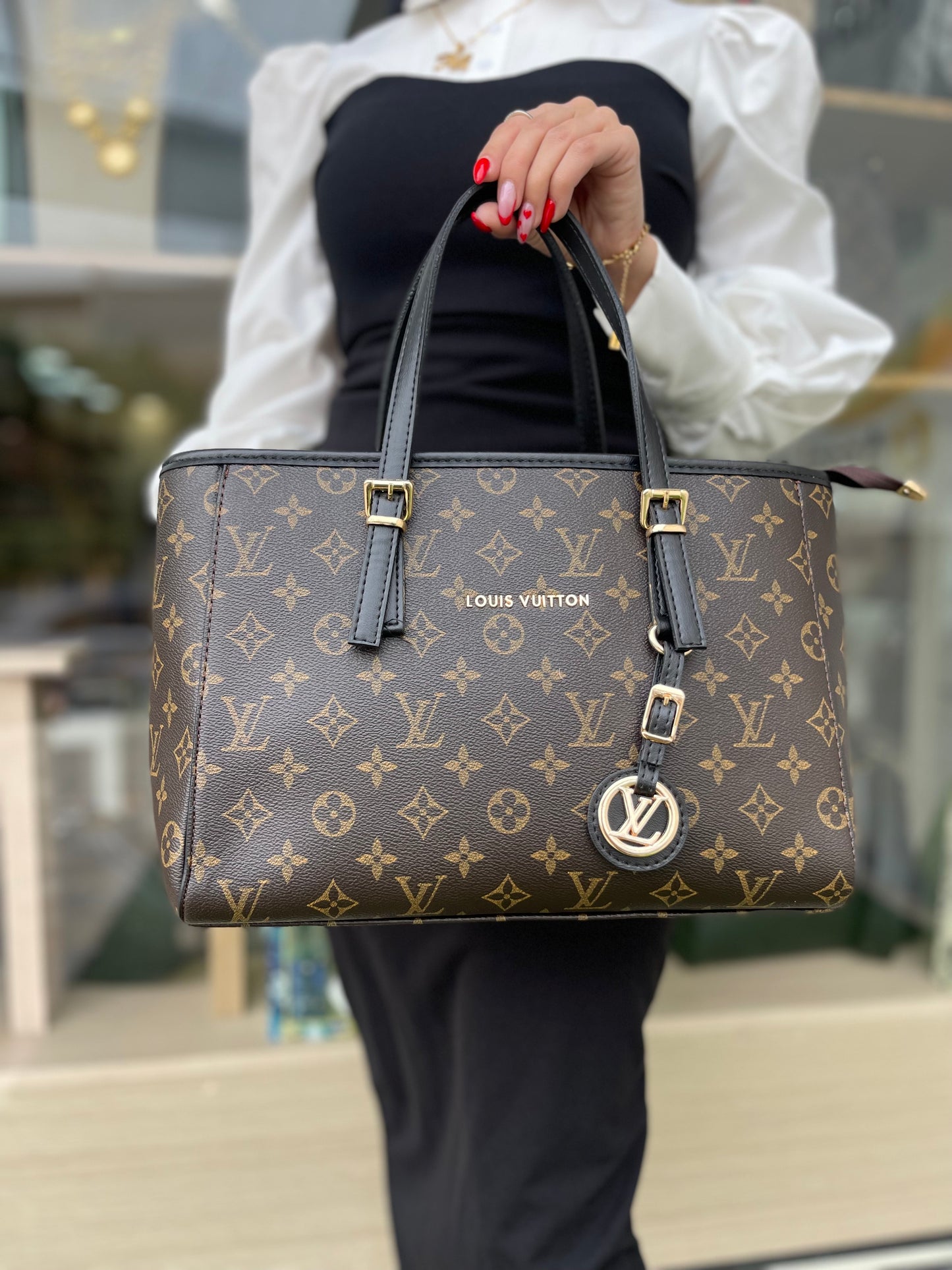 شنطه LV اسود