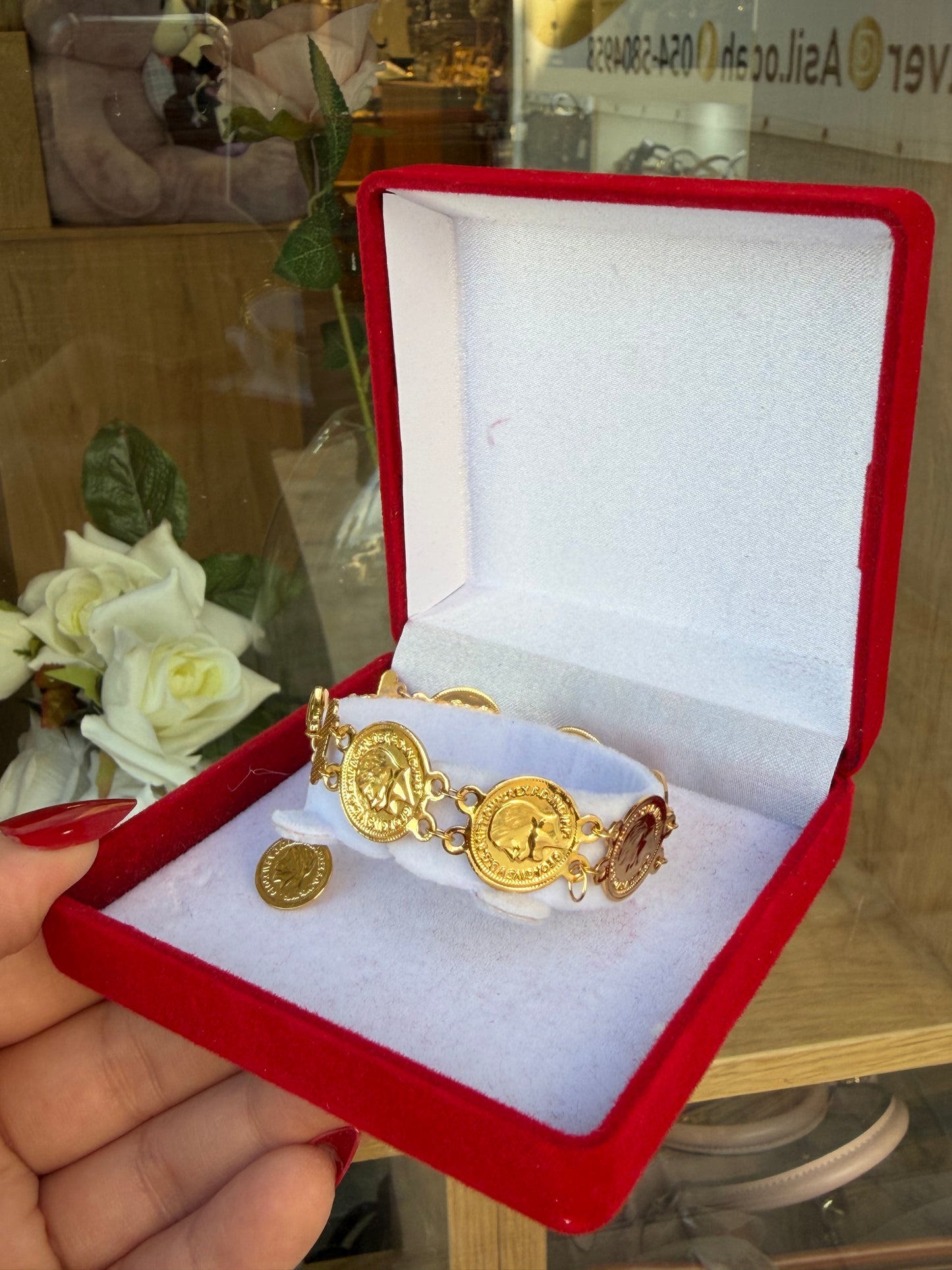 اسواره رباع صغيره خفيفه وبتنفع للصغار