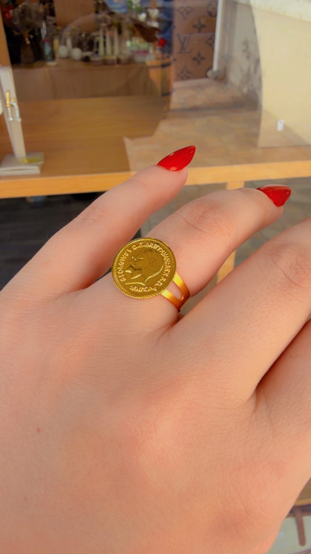 خاتم ليره خفيف بتكبر وبتصغر