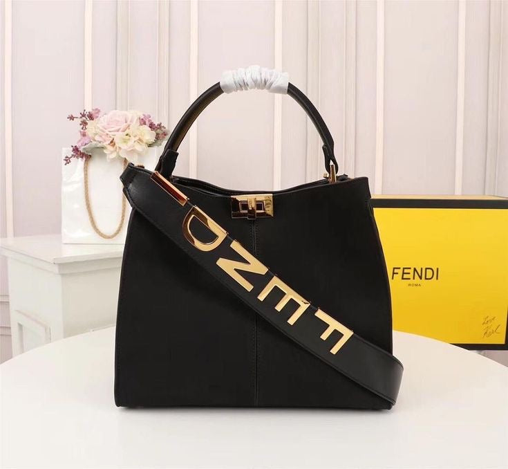 شنطه فيندي اسود