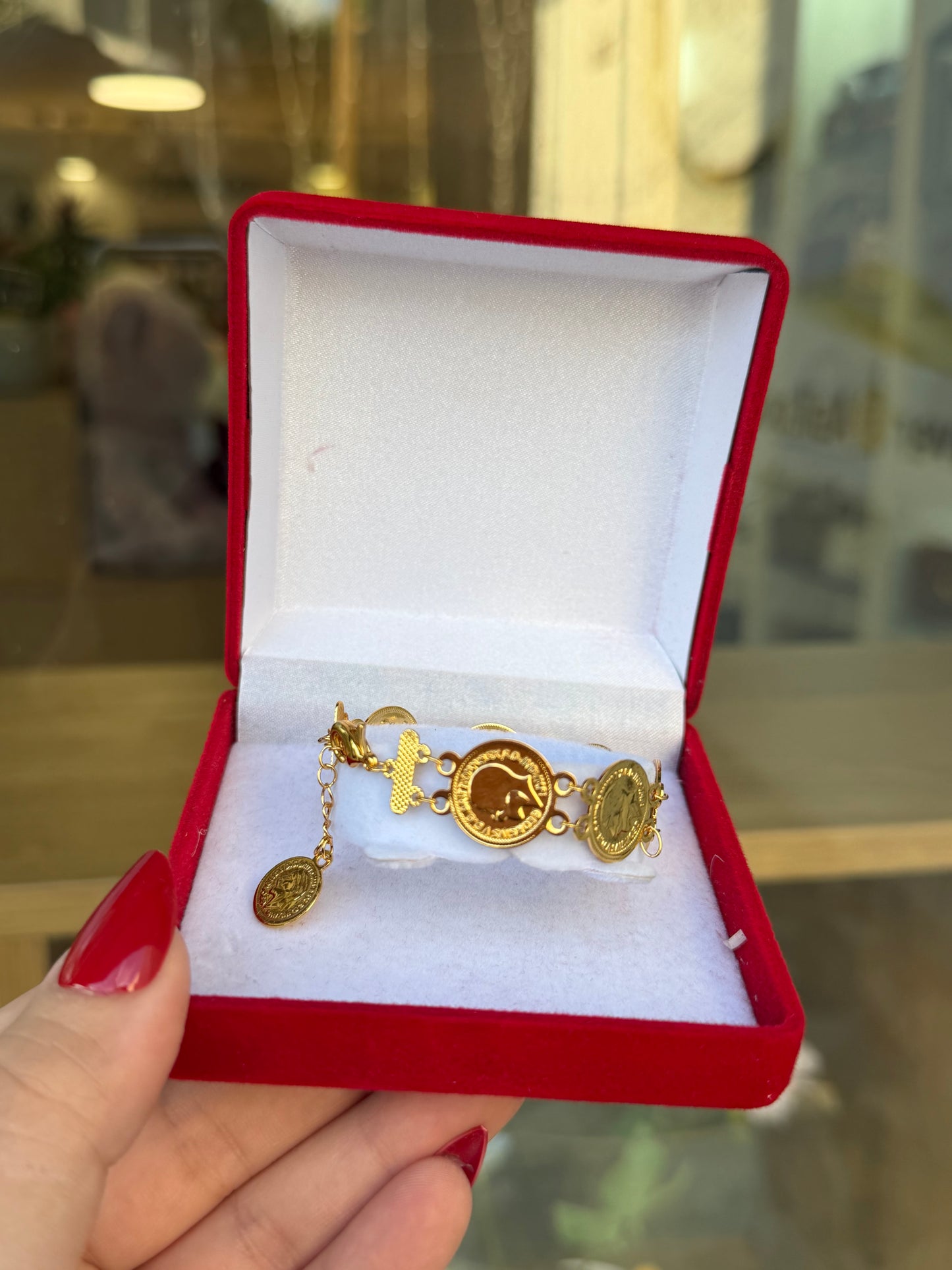 اسواره رباع صغيره خفيفه وبتنفع للصغار