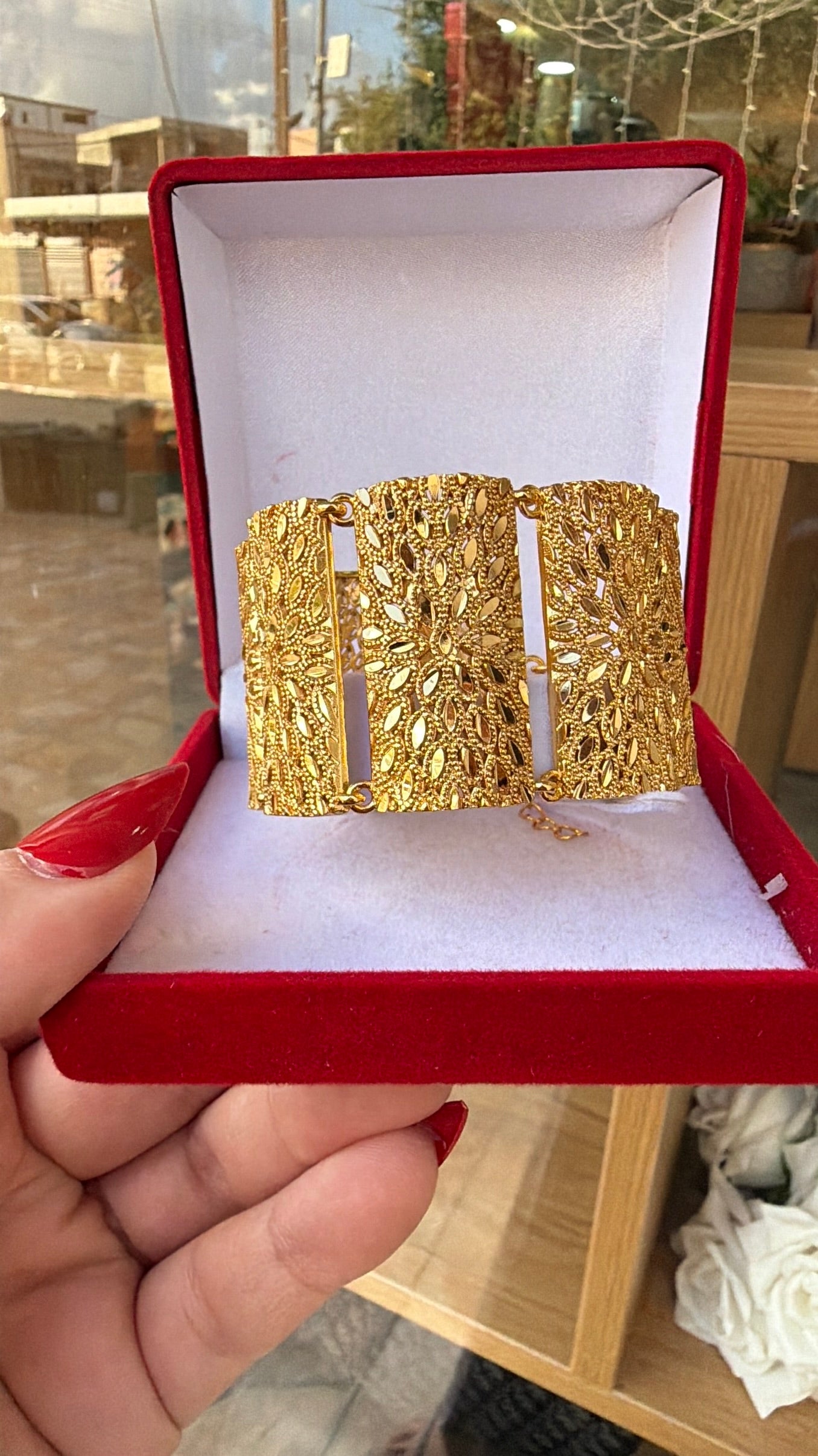 اسواره الدبابه بشكل اعرض