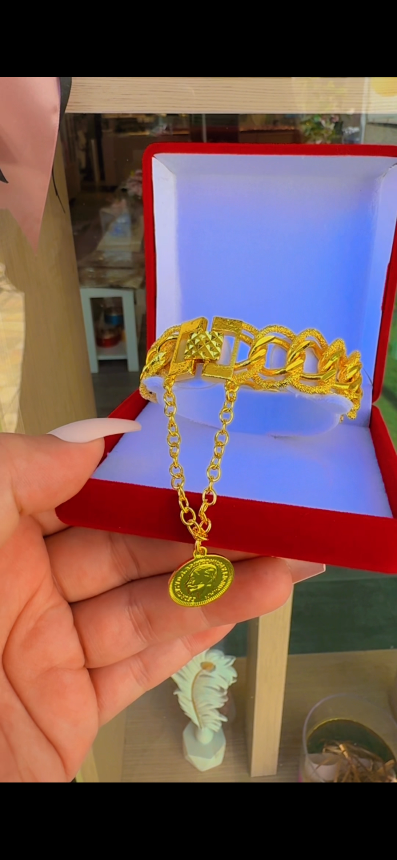 اسواره جنزير رش سكر ومالس مع ليره