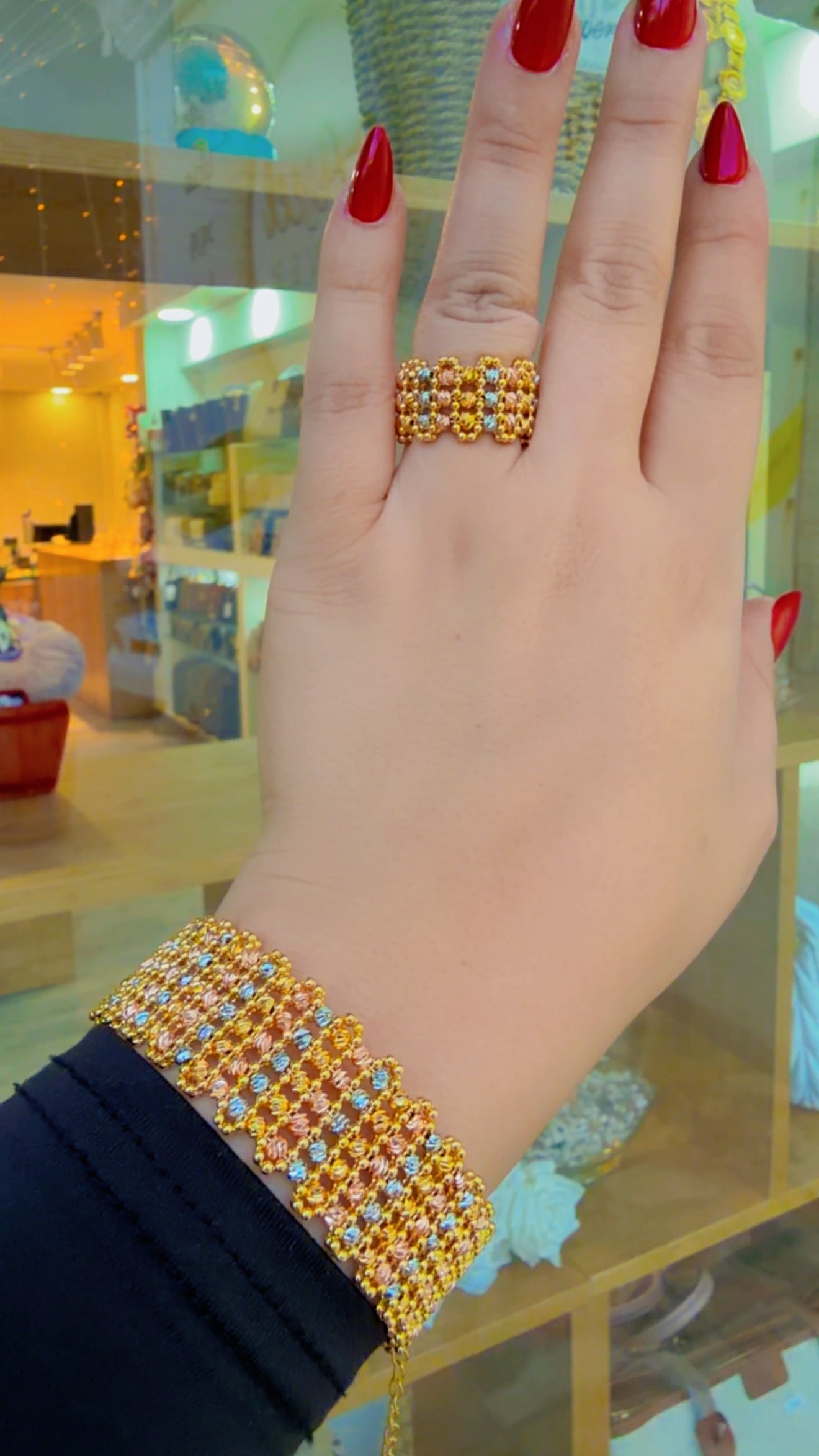 اسواره شبيه لازورد طابات ملونه