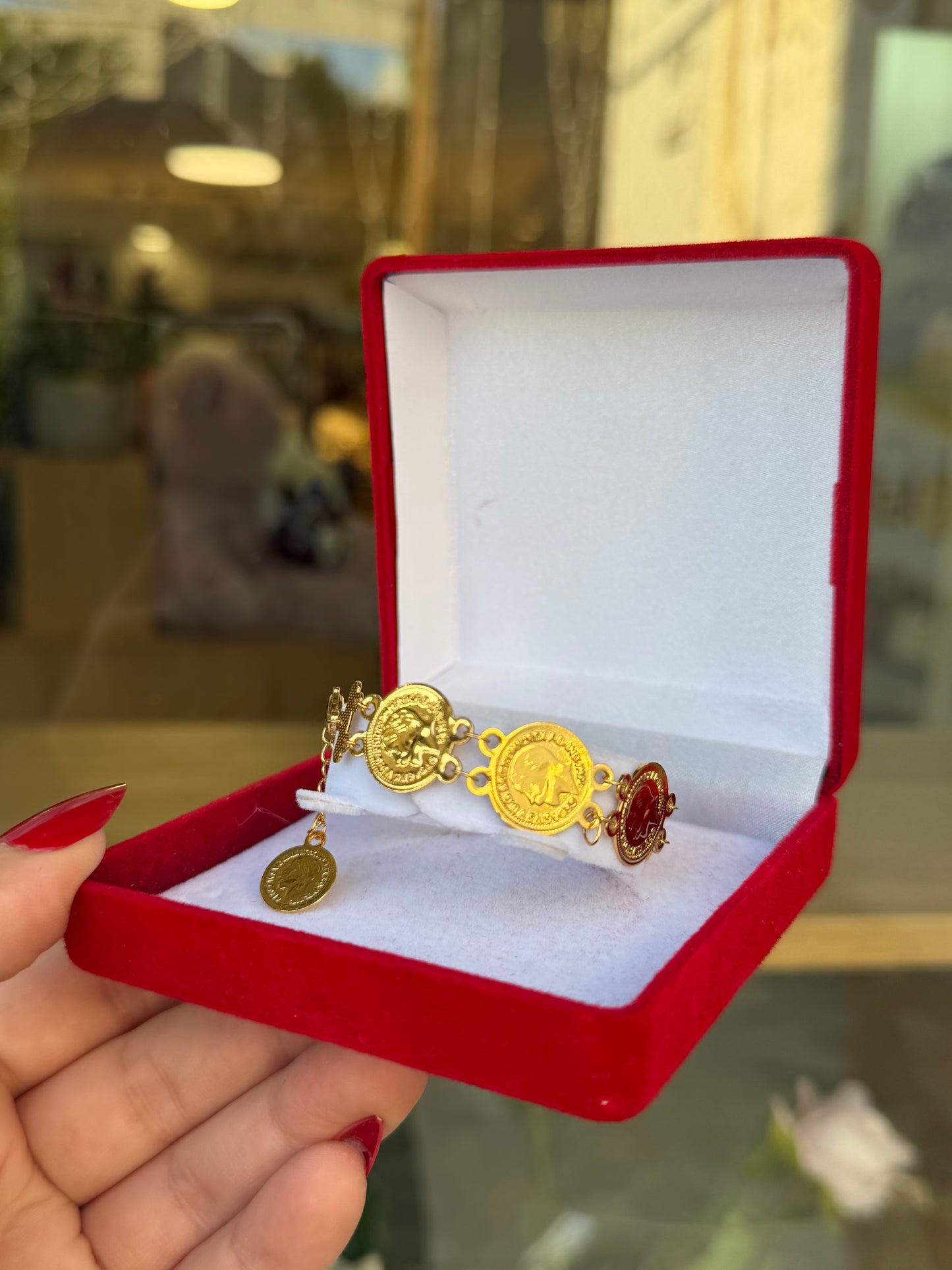 اسواره رباع صغيره خفيفه وبتنفع للصغار