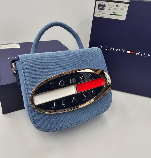 شنطه تومي جينز مع علبه