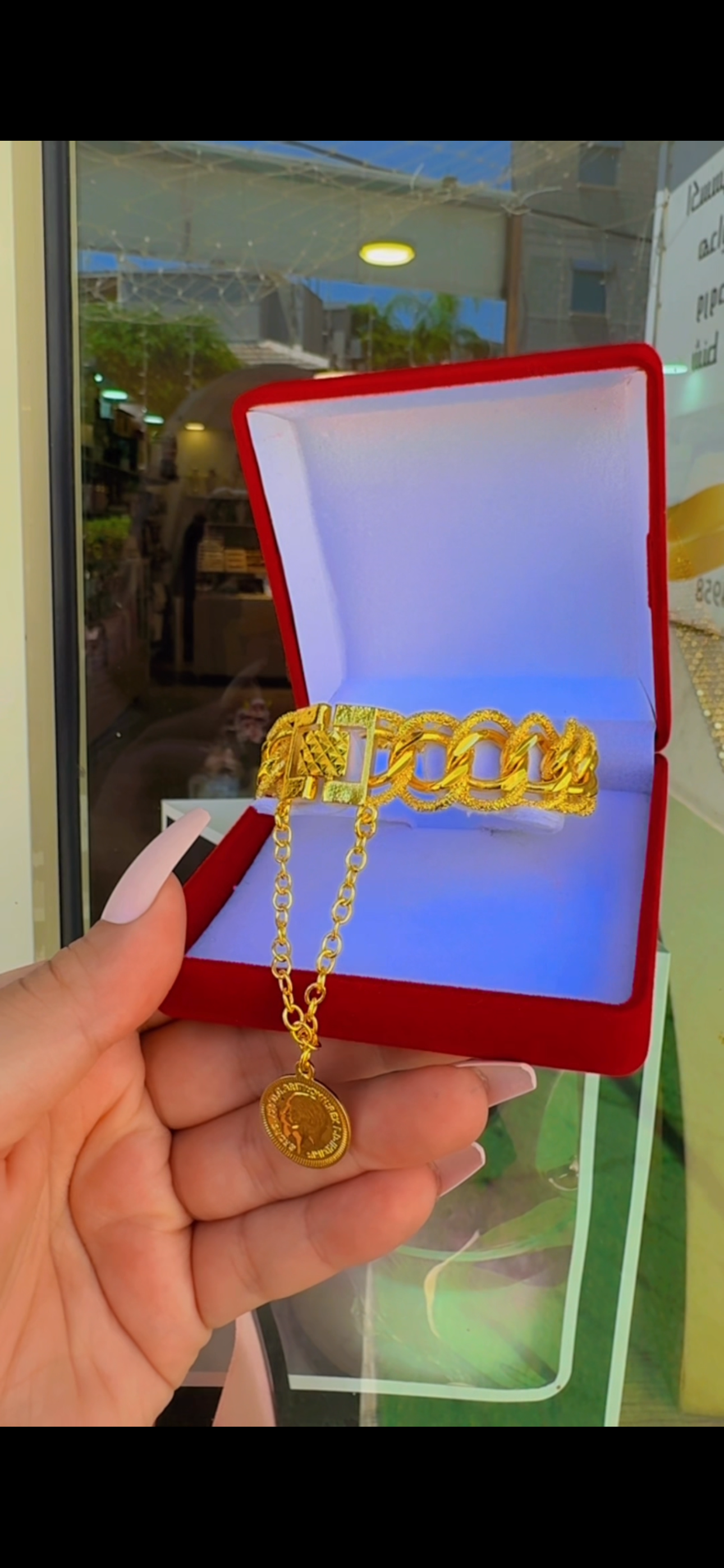 اسواره جنزير رش سكر ومالس مع ليره