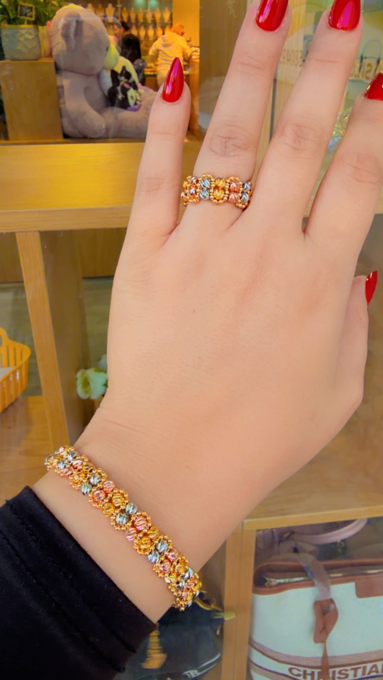 طقم لازوردي فضي ذهبي