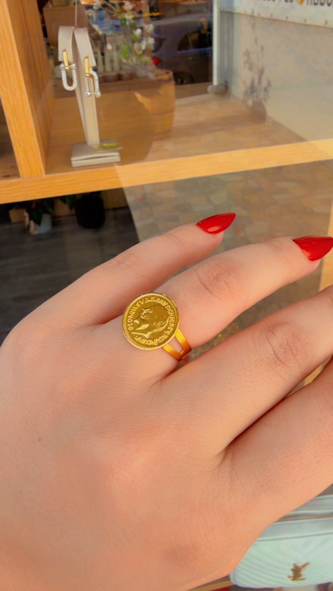 خاتم ليره خفيف بتكبر وبتصغر