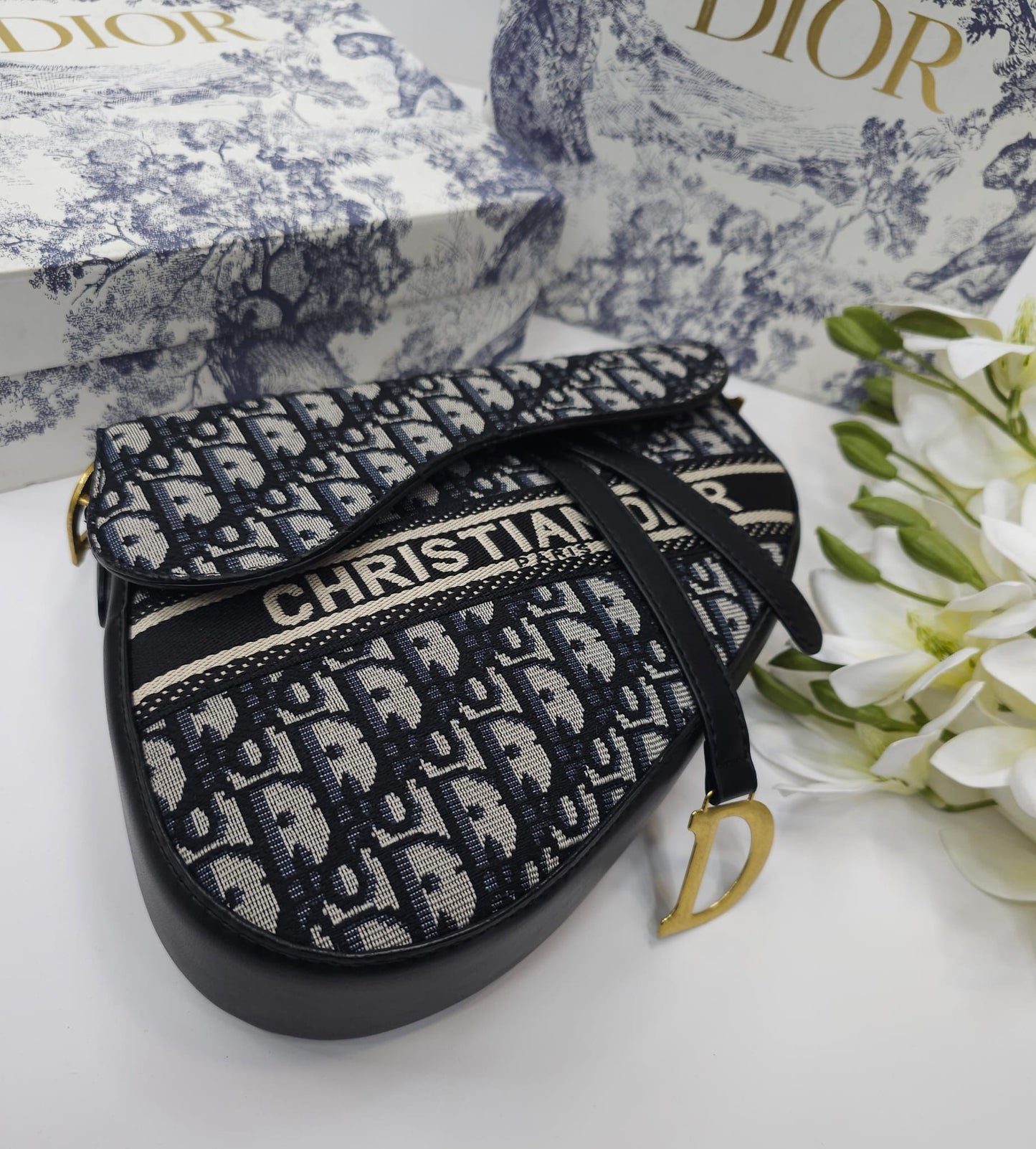 شنطه ديور قماش