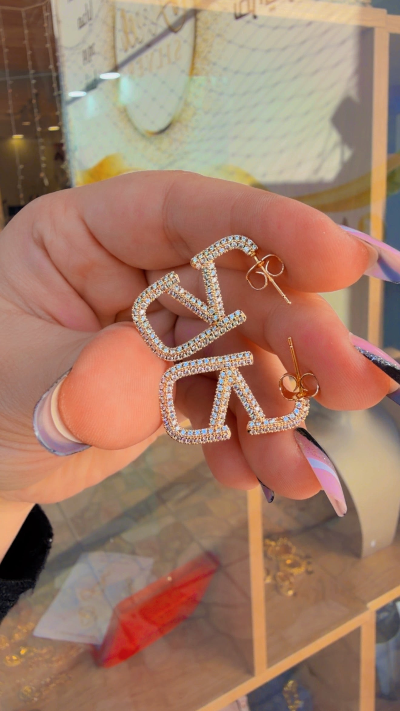 حلق فلانتينو