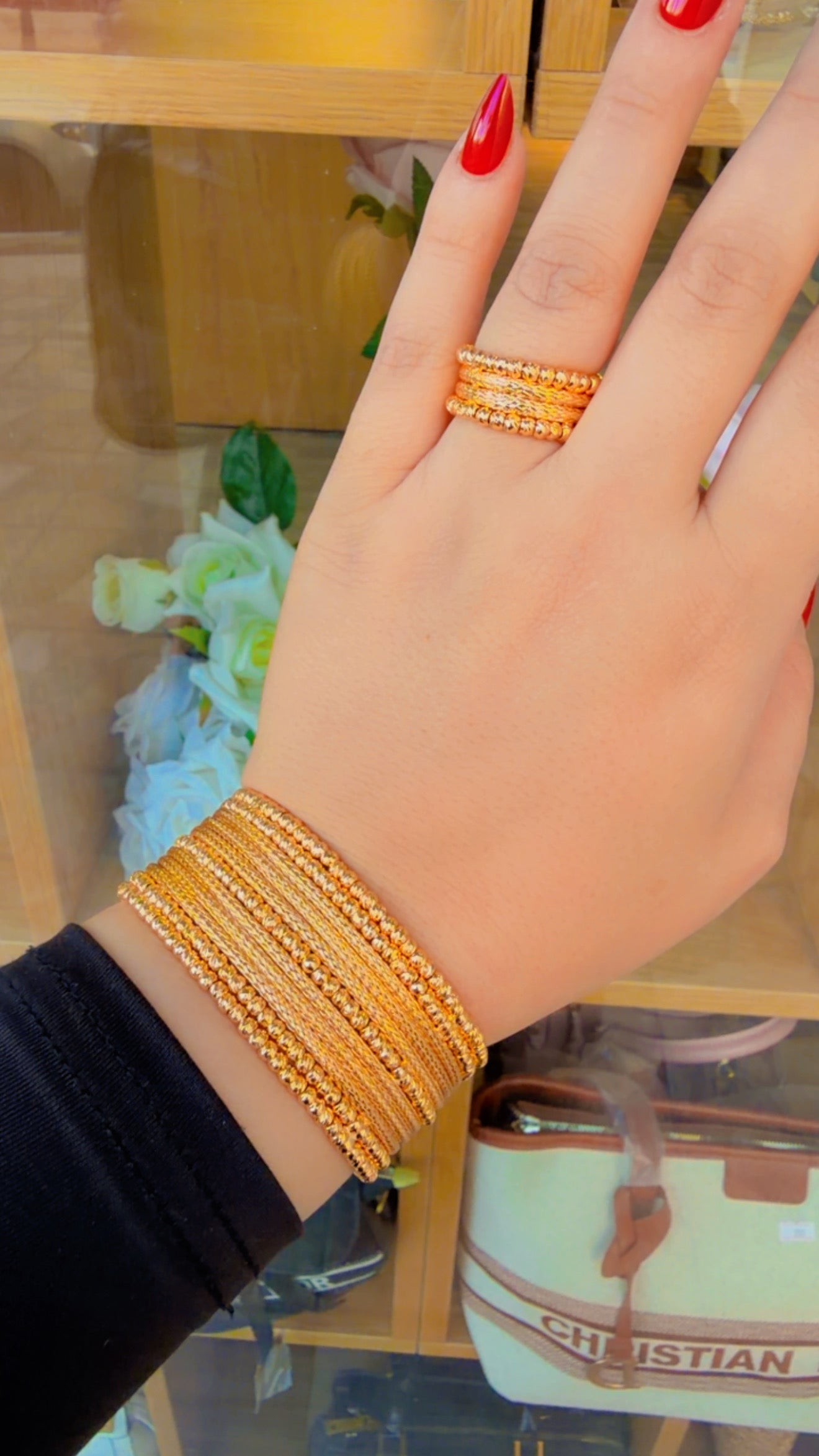 اسواره وخاتم بتكبر وبتصغر مع طابات