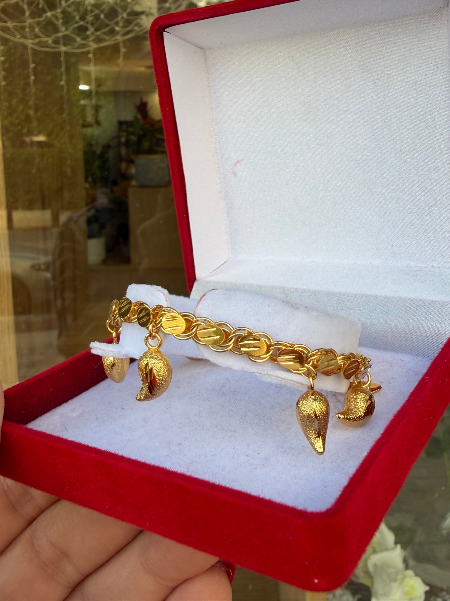 اسواره حلبي مع لوزات خفيفه